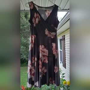 Kaileigh grey floral dress